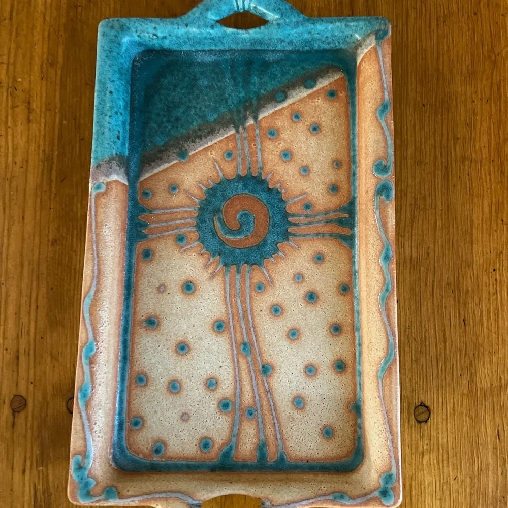 Studio Pottery Tray Signed EUC - Picture 3 of 12